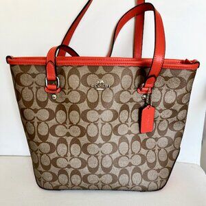 Coach Signature Canvas Tote